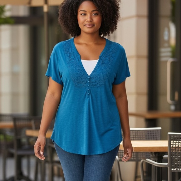 Northcrest Tops - Northcrest Blue Short Sleeve Top